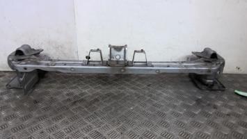 Traversa rinforzo paraurti anteriore