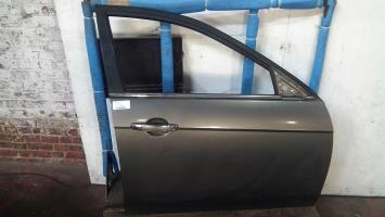 Porte avant droit