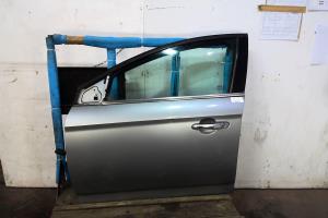 Puerta delantera izquierda