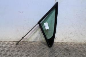 Custode avant droit (porte)