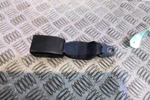 Attache ceinture arriere gauche