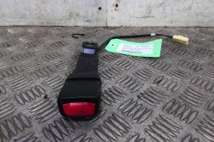 Attache ceinture avant droit