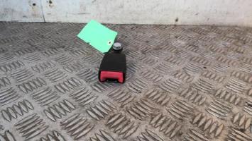 Aggancio cintura sicurezza anteriore destro