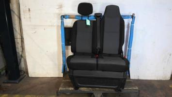 Siege avant droit (banquette double)