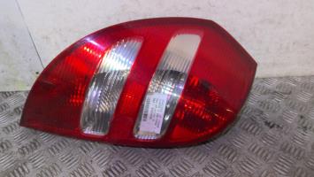 Fanale posteriore principale sinistro (luci)