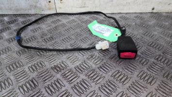Attache ceinture avant gauche