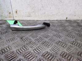 Poignee porte arriere droit