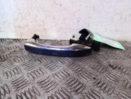 Poignee porte avant droit