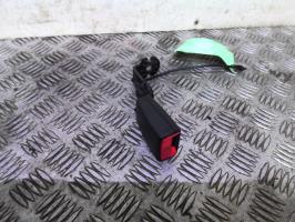Attache ceinture arriere gauche