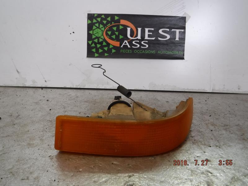 Optique avant secondaire gauche (feux)(clignotant)