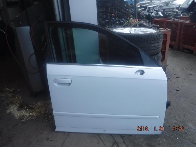Porte avant droit