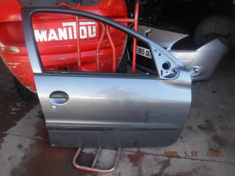 Porte avant droit
