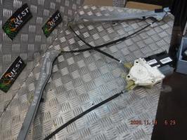 Leve vitre electrique avant droit