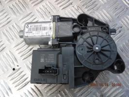 Moteur leve vitre avant droit
