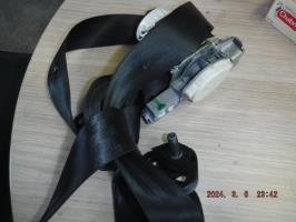 Ceinture avant droit