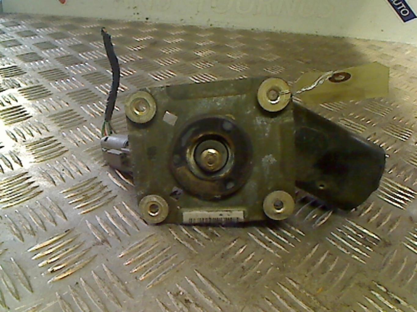 Moteur essuie glace avant