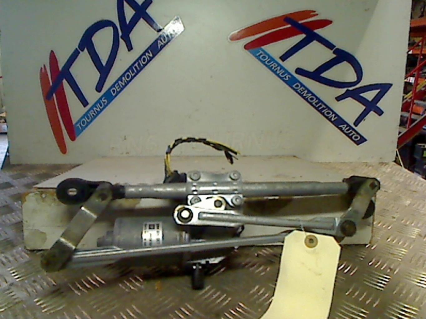 Motor de limpiaparabrisas delantero