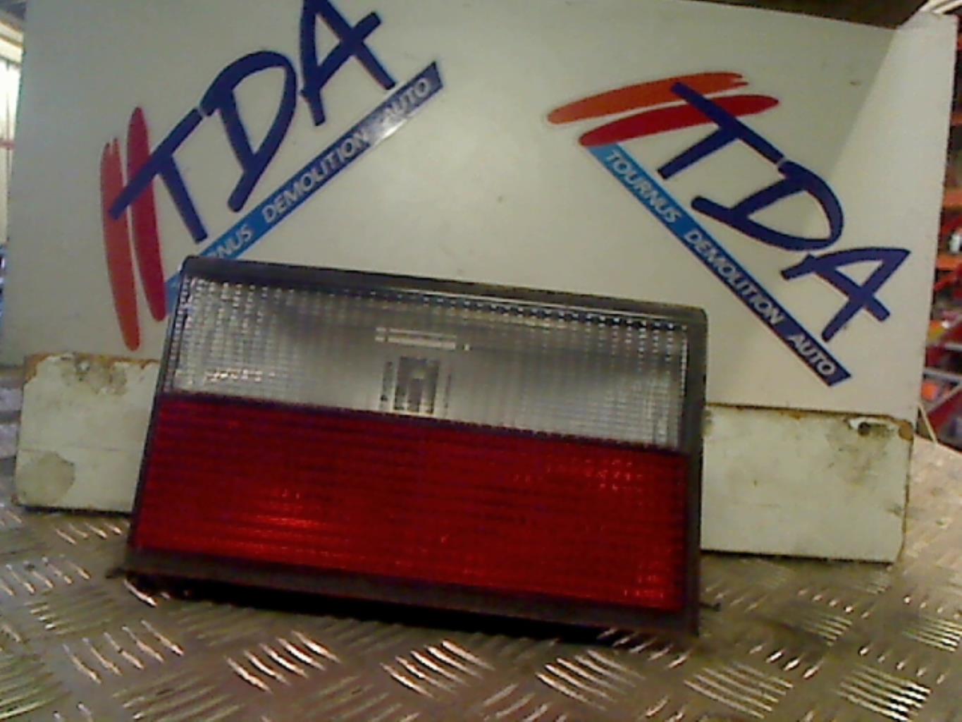 Gruppo ottico posteriore secondario sinistro (luci)