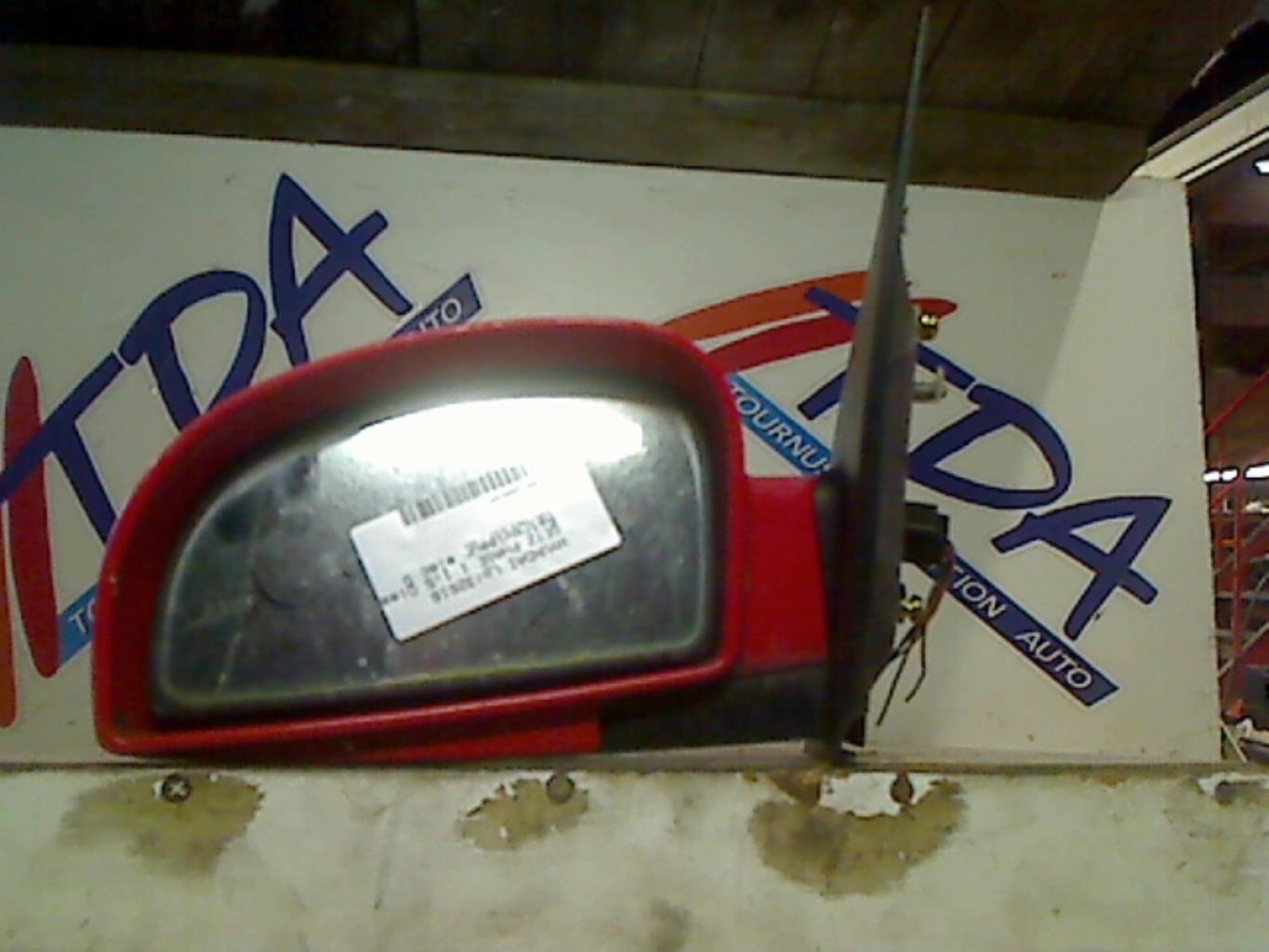 Retrovisor izquierdo