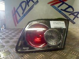 Luz trasera secundaria derecha (luces)