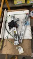 Leve vitre electrique avant gauche