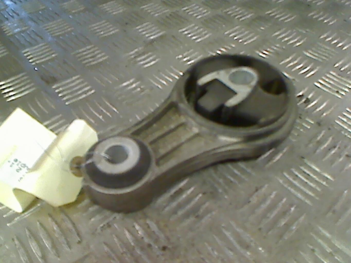 Bielette anti couple moteur