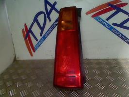 Feu arriere principal gauche (feux)