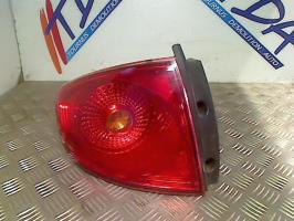 Fanale posteriore principale sinistro (luci)