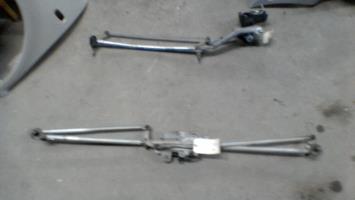 Moteur essuie glace avant