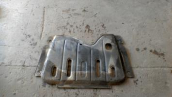 Cache sous moteur