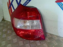 Fanale posteriore principale sinistro (luci)
