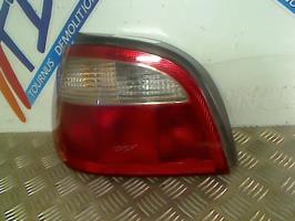 Fanale posteriore principale sinistro (luci)