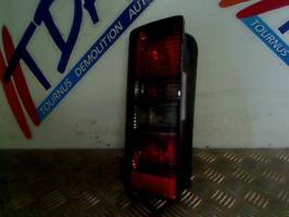 Fanale posteriore principale sinistro (luci)