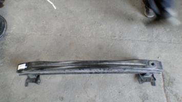Renfort pare choc avant (traverse)