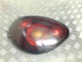 Fanale posteriore principale sinistro (luci)