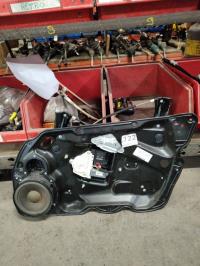 Leve vitre electrique avant droit