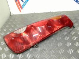 Feu arriere principal droit (feux)