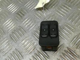 Interruttore lavacristalli anteriore sinistro
