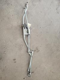 Moteur essuie glace avant