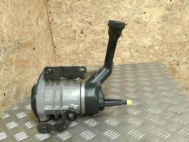 Pompa sterzo