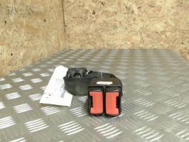 Attache ceinture arriere gauche