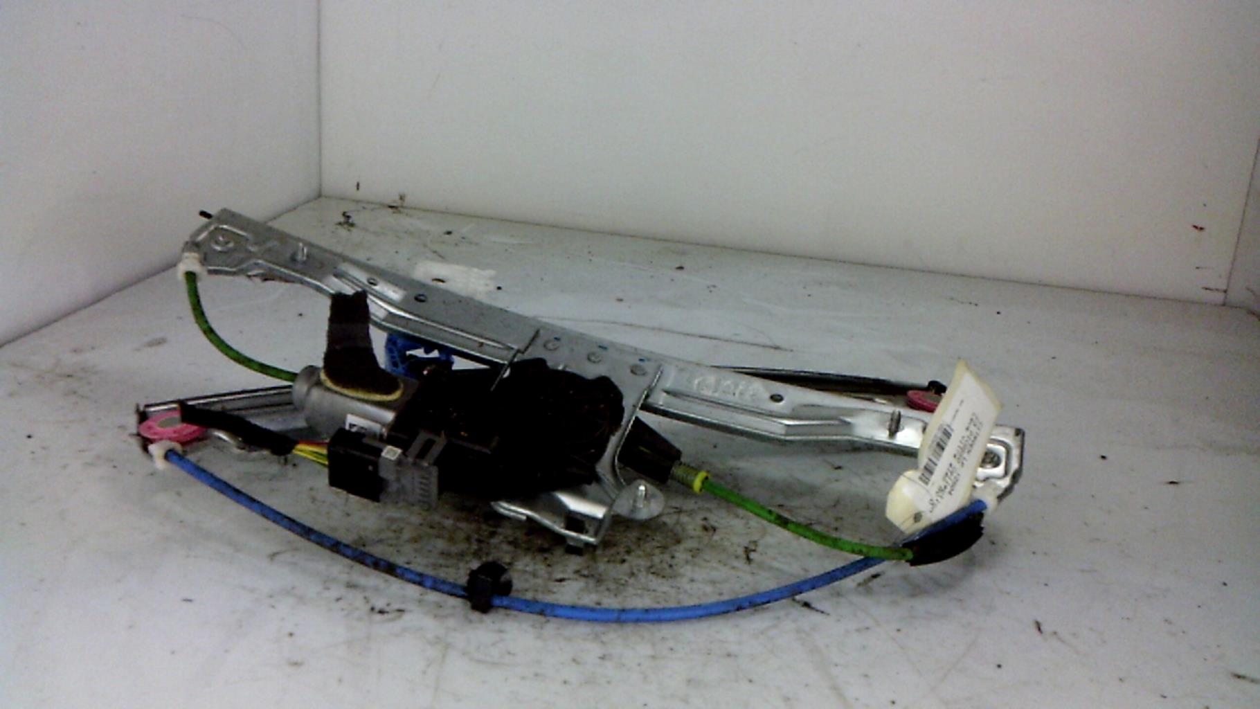 Leve vitre electrique avant droit