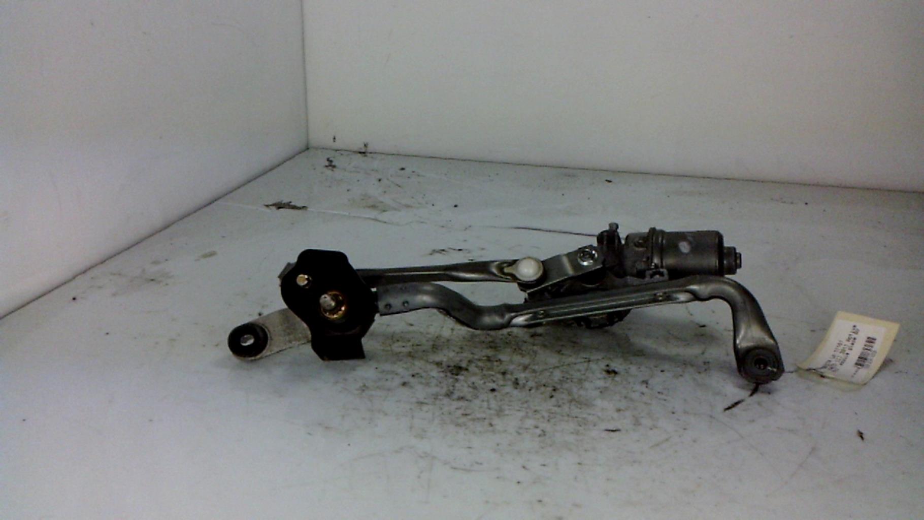 Moteur essuie glace avant
