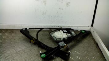 Leve vitre electrique avant droit