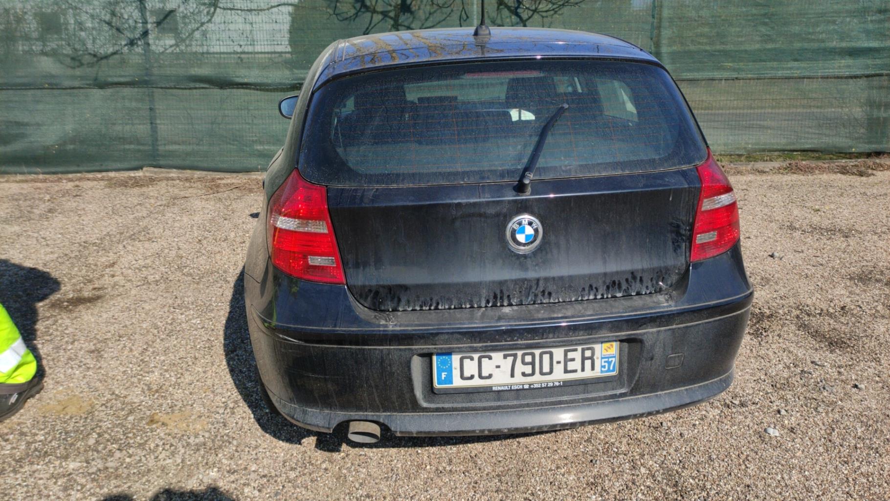 Porte avant gauche