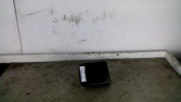 Poignee porte avant droit