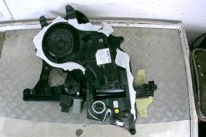 Leve vitre electrique avant droit