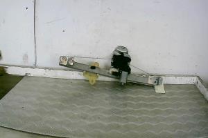 Leve vitre electrique avant droit