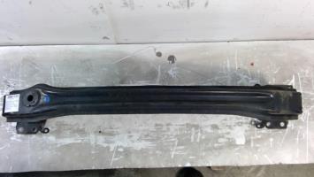 Renfort pare choc avant (traverse)