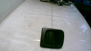 Poignee porte avant gauche